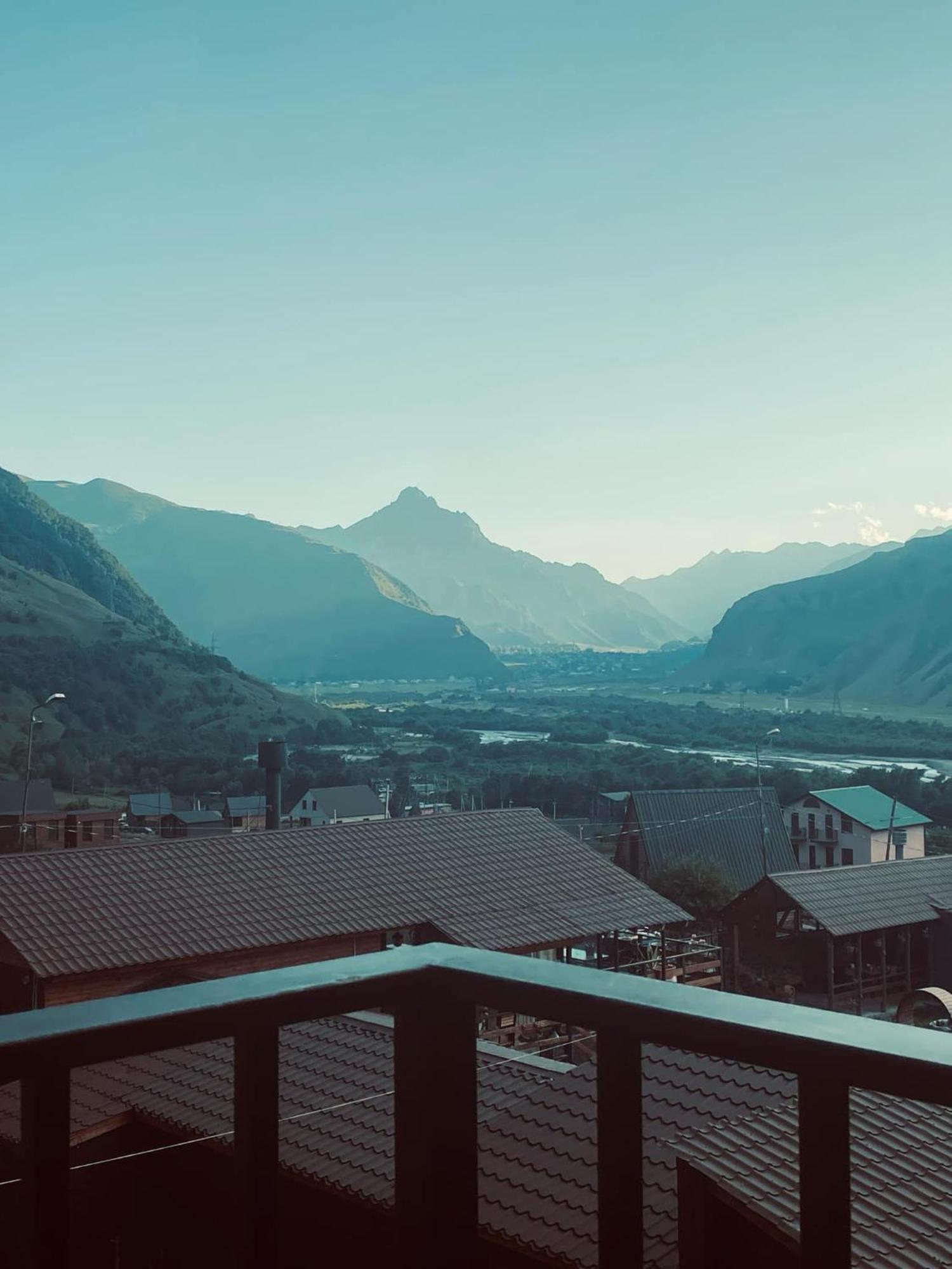 Melodia Kazbegi Hotel Exterior photo
